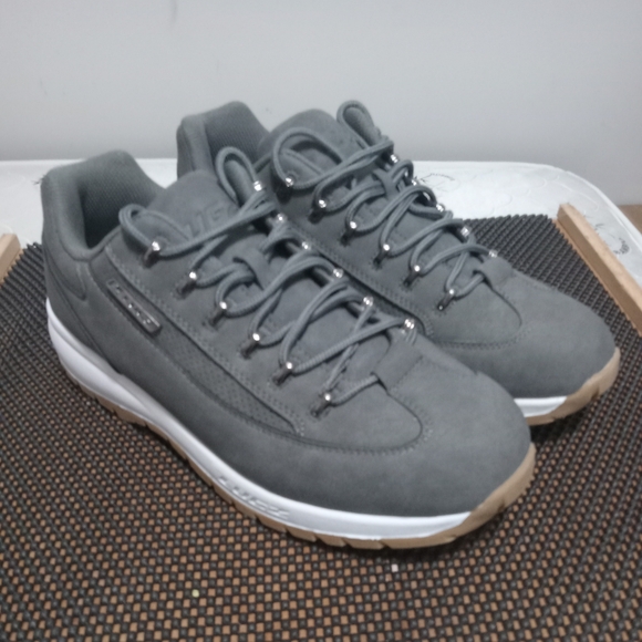 Men's sz 10.5 Low Top Lugz - Picture 1 of 7